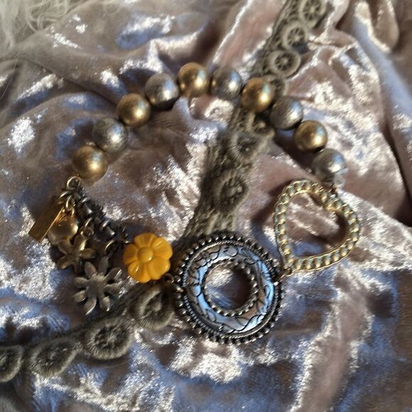 JESSICA SIMPSON Charm Bracelet - Picture 9 of 16